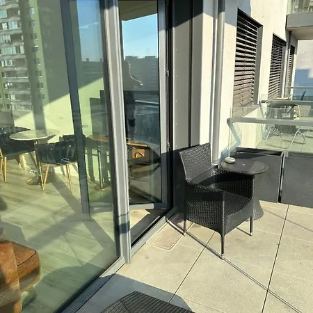 Ein Park With Free Parking Apartamento Bratislava