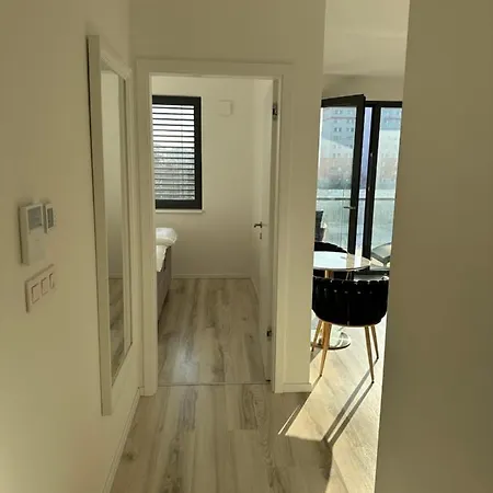 Ein Park With Free Parking Apartamento *